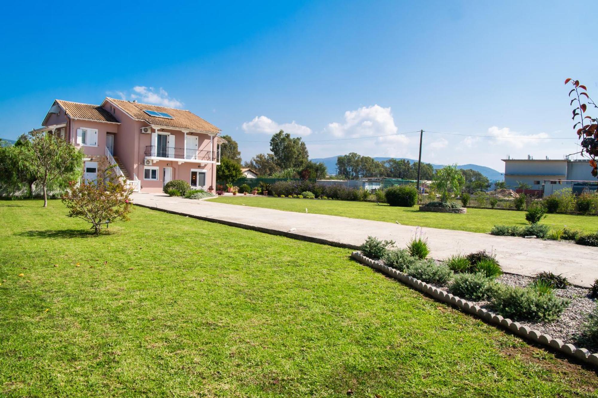 Ruellia Luxury Apartments Kalligoni Екстер'єр фото